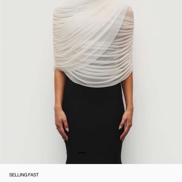 Elegant Cream Ruched Cape - Picture 5 of 5